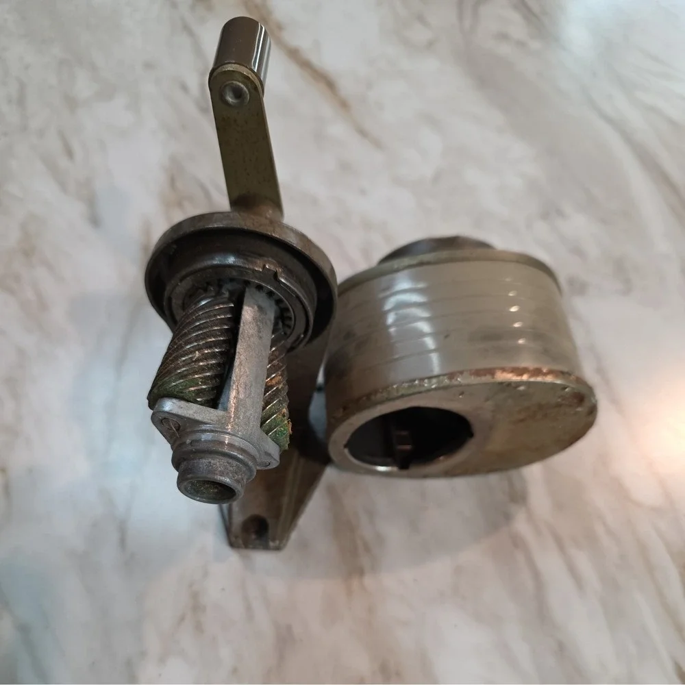 VTG Pencil Sharpener Apsco Giant Type 3A Hand Crank 6-Hole Wall Desk Mount